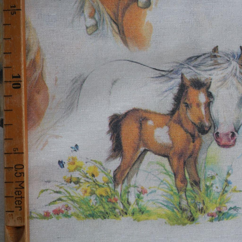 Dekostoff Mischgewebe Pferd und Fohlen